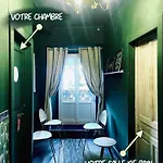 Eau Berges Hostel
