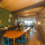 Hostel Eau Berges Val-de-Sos