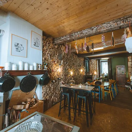 Hostel Eau Berges
