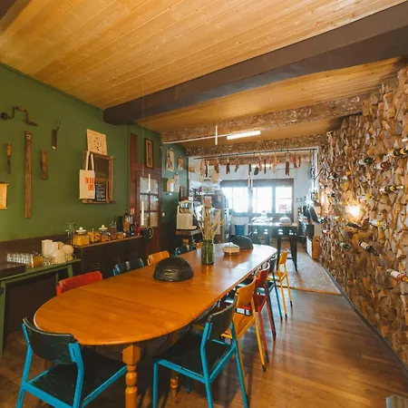 Hostel Eau Berges Val-de-Sos