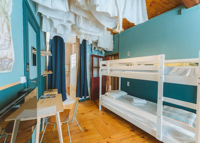 Eau Berges Hostel Val-de-Sos